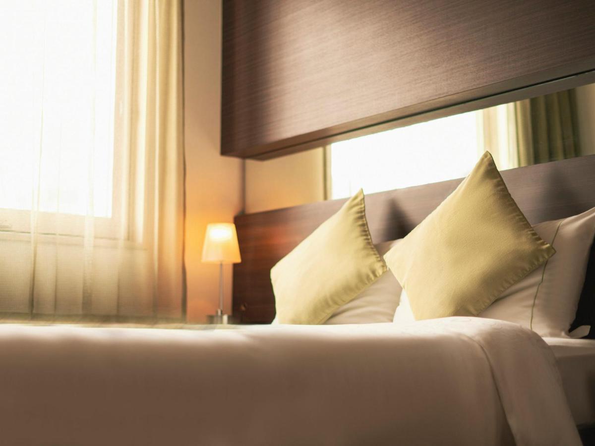 Hotel Brighton City Osaka Kitahama Bagian luar foto