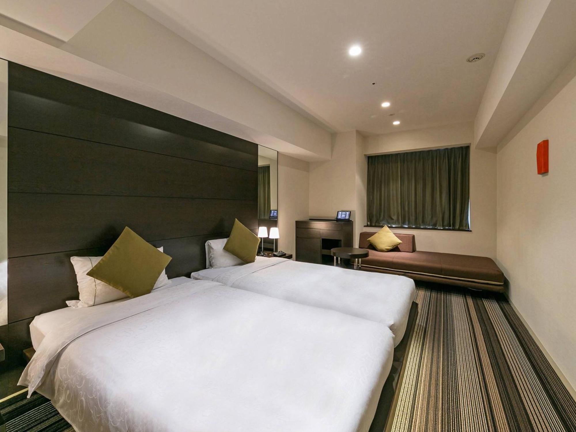 Hotel Brighton City Osaka Kitahama Bagian luar foto